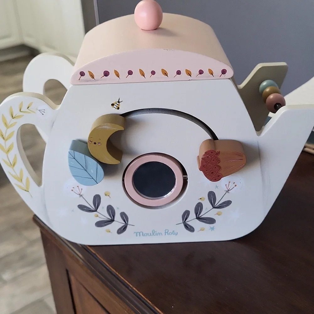 Moulin Roty Activity Teapot - Picture 2 of 8